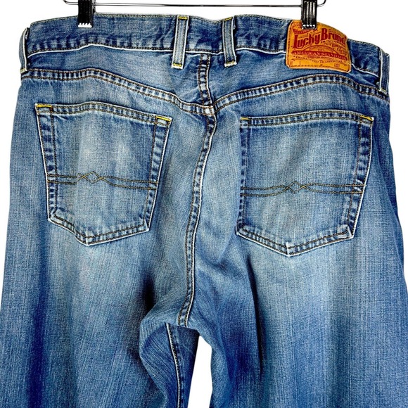 Lucky Brand Relaxed Bootleg Jeans Mens Size 38x34 Distressed Medium Wash - Picture 6 of 13